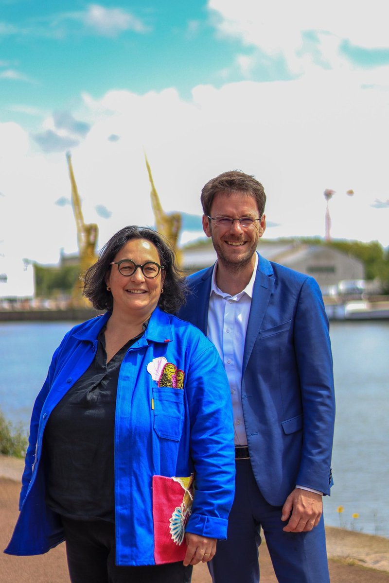 Florence Hérouin Léautey (@fleautey) on Twitter photo Engagée à Rouen, Deville et Mont-Saint-Aignan pour la justice sociale et la transformation écologique, je suis fière de me présenter aux côtés de <a href="/NicolasMayerNMR/">Nicolas Mayer-Rossignol</a> pour être une députée de combat, au service de toutes et tous.
Ensemble, faisons gagner le #NouveauFrontPopulaire ! Engagée à Rouen, Deville et Mont-Saint-Aignan pour la justice sociale et la transformation écologique, je suis fière de me présenter aux côtés de <a href="/NicolasMayerNMR/">Nicolas Mayer-Rossignol</a> pour être une députée de combat, au service de toutes et tous.
Ensemble, faisons gagner le #NouveauFrontPopulaire !