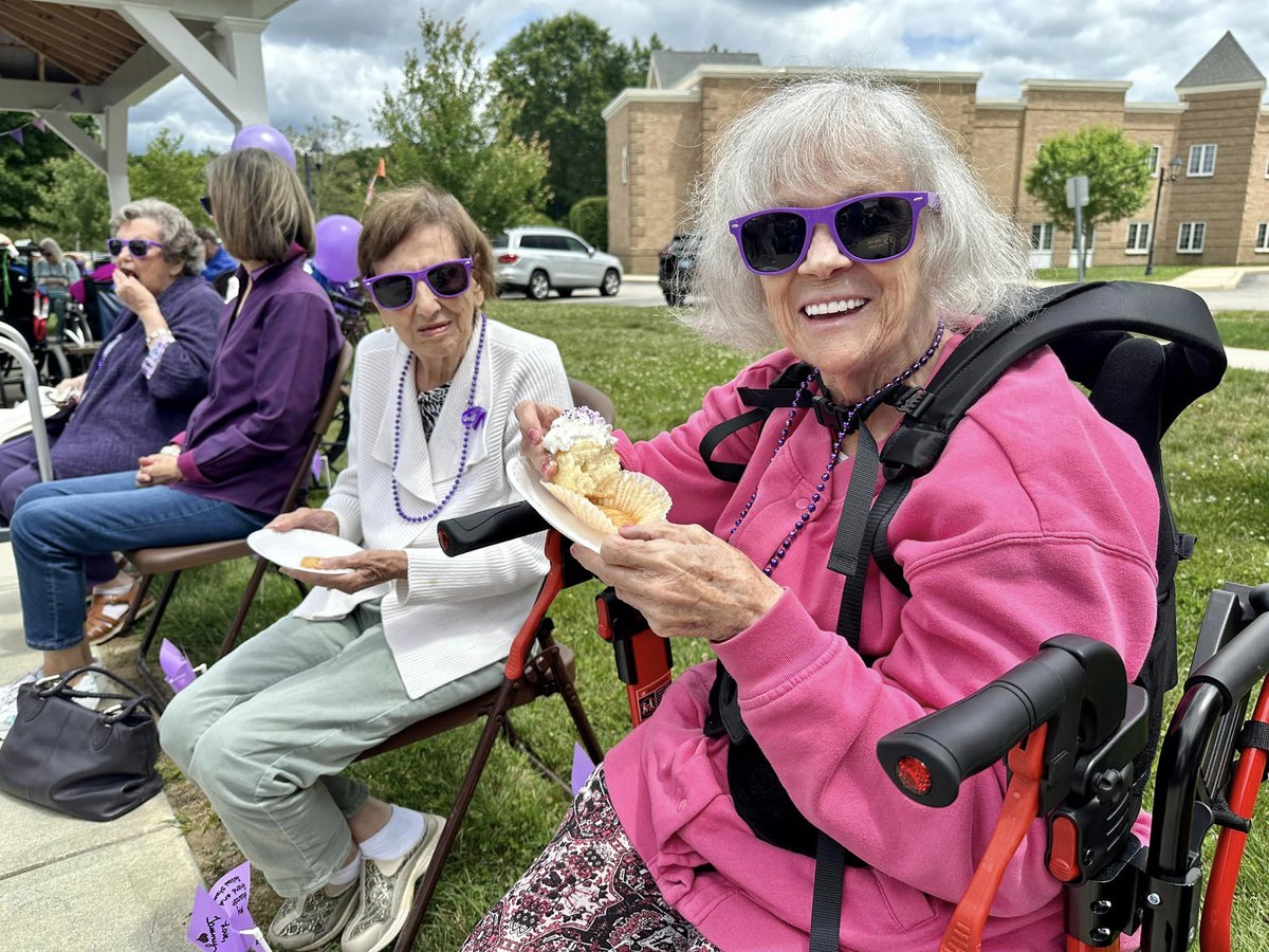 We welcome all senior living facilities to get involved with TLD! From car shows to bake offs, art shows, rock-a-thons, smoothie stands, and so much more. The opportunities are endless! Learn more at alz.org/thelongestday #ENDALZ #TheLongestDay