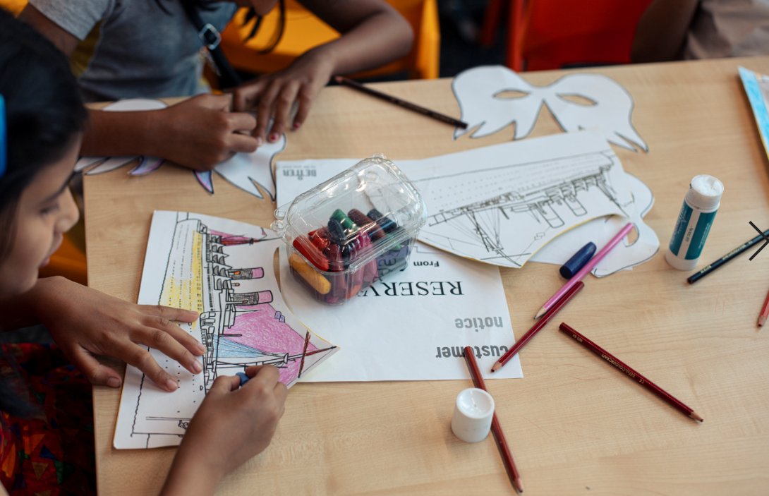 Dance to afrobeats🕺, join in on family friendly activities🧩and complete the Windrush trail🗺️ this weekend as we kick off a week filled with events to honour the #Windrush generation.

Check out everything you can get involved in over the next week👇
royalgreenwich.gov.uk/rgf-events