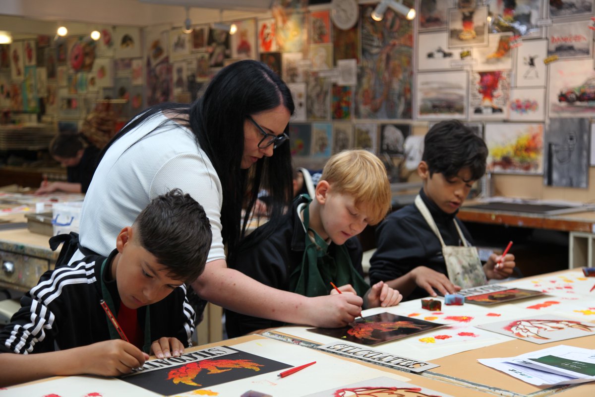 silcoatesschool's tweet photo. ๐ Today, we welcomed our largest rising Year 7 cohort to Senior School for Transition Day! From Art to Science, it was a day packed full of excitement as friendships grew and new connections were made. We Look forward to our Introductory Afternoon in August! #Year7Transition https://t.co/SMBZgZtghb