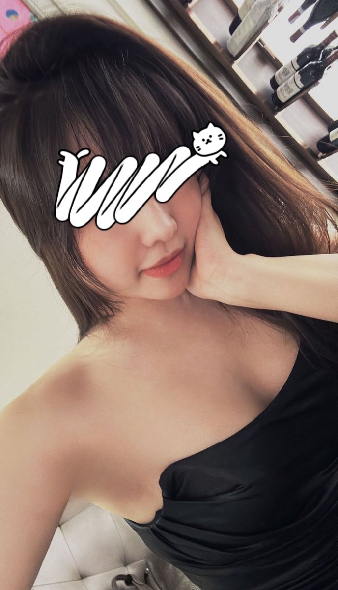 夜貓貓出現哩🐈