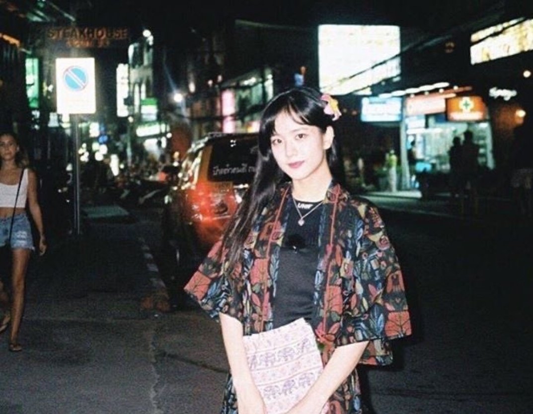 PROTECTBLACKPNK's tweet photo. #JISOO, the insanely talented trainee 8 yrs ago in YG, was officially announced as the 3rd Member of BLACKPINK today 

FOREVER WITH JISOO 
#8YearsWithIdolJisoo https://t.co/6Be4VVHkcx