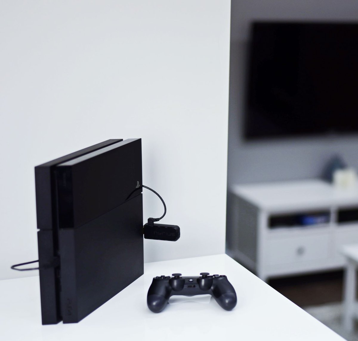 nyrius's tweet image. 📽️✨ Enjoy complete wireless video freedom with #Ariespro+. Stream 1080p movies, TV shows, and online videos from your laptop, PC, or DSLR camera straight to TV, projector, or monitor. Perfect for home or conference  No cords, no hassle! 🎬📺  #HDStreaming #TechFreedom