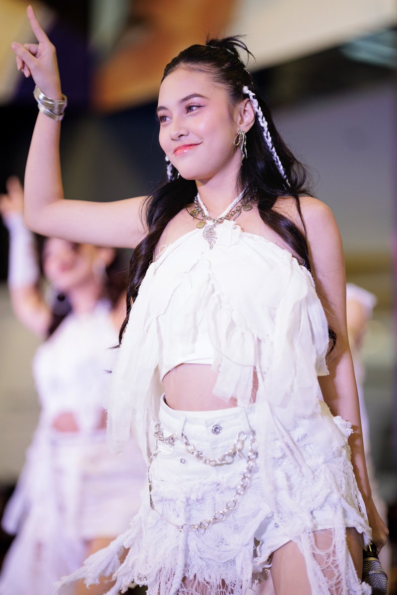 🌟『ＨøＳＨī』 🎞 #INFINITY🐦‍🔥 tweet media