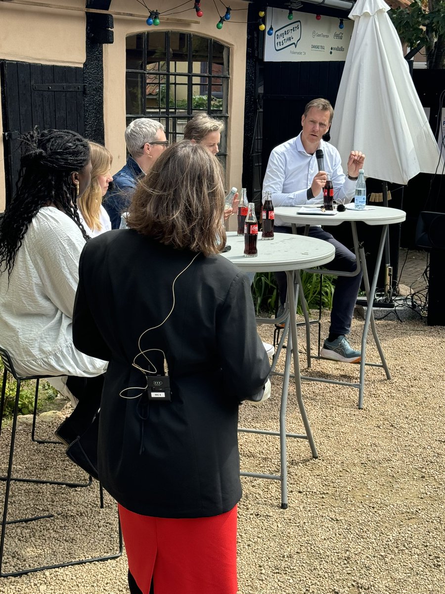 Hvorfor kan Haifa ikke få job? Dialog om diversitet og inklusion på danske arbejdspladser. Sådan får vi alle kompetencer og potentialer i spil! 💪
#dkpol #dkbiz #fm24