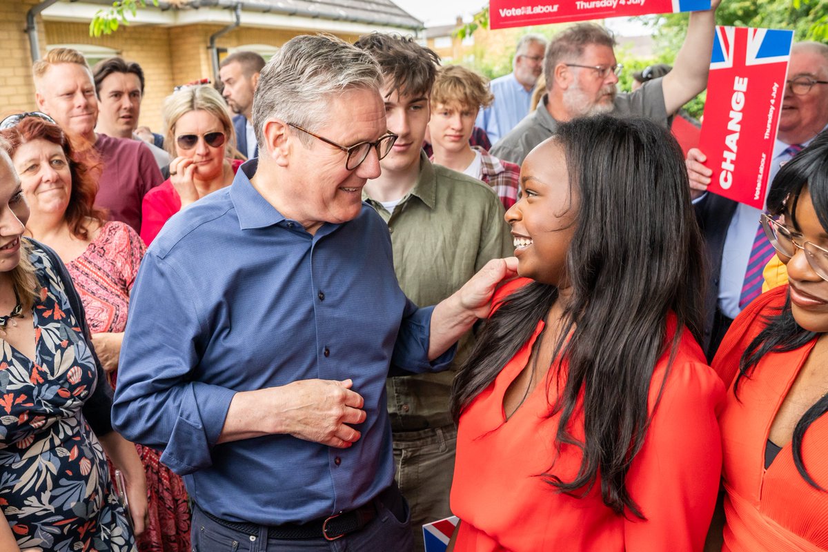 Keir_Starmer's tweet photo. This week, I spoke to people across the country about Labour’s plan for change. 

And we found a new star of the campaign. https://t.co/yTm00v9RNu