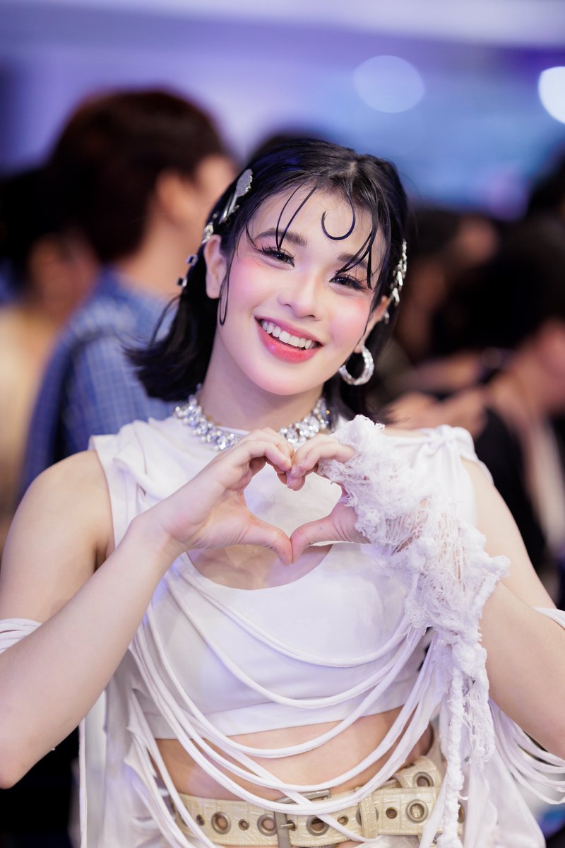 🌟『ＨøＳＨī』 🎞 #INFINITY🐦‍🔥 tweet media