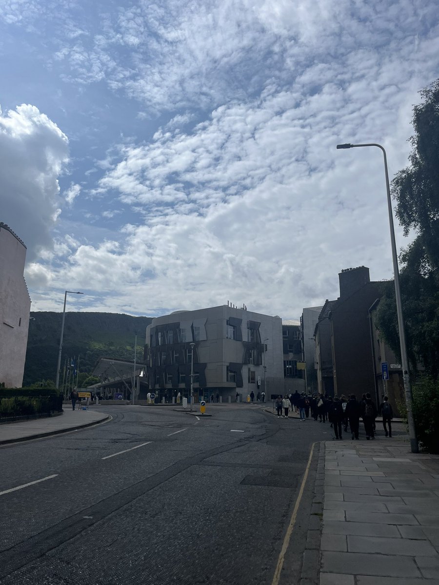 Miss Anderson tweet media