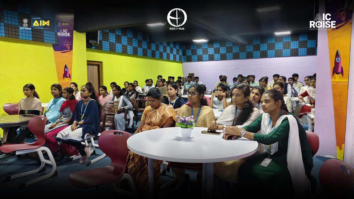 aic_raise's tweet photo. KIOT students discovered innovation at AIC RAISE! 🚀 

From our dynamic incubation ecosystem to cutting-edge facilities, they're primed to revolutionize startups. 💫

#AICRAISE #KIOT #InnovationUnleashed #FutureEntrepreneurs https://t.co/6eT9FwFYS7