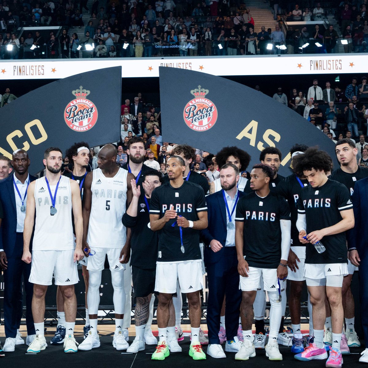 Betclic_ELITE's tweet photo. 🙌 La fin d'une saison historique pour le @ParisBasketball !

🏆 Leaders Cup 
🏆 Eurocup
🥈 Finaliste Betclic ELITE https://t.co/6prKHT2e4F
