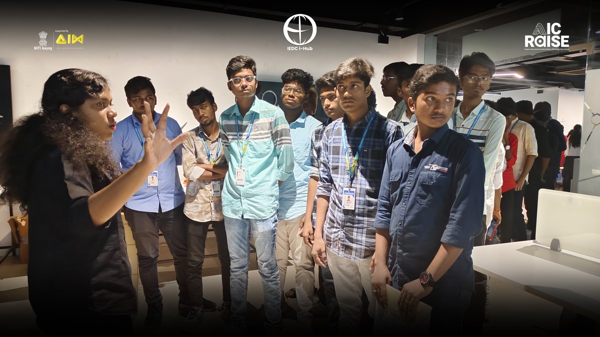aic_raise's tweet photo. KIOT students discovered innovation at AIC RAISE! 🚀 

From our dynamic incubation ecosystem to cutting-edge facilities, they're primed to revolutionize startups. 💫

#AICRAISE #KIOT #InnovationUnleashed #FutureEntrepreneurs https://t.co/6eT9FwFYS7