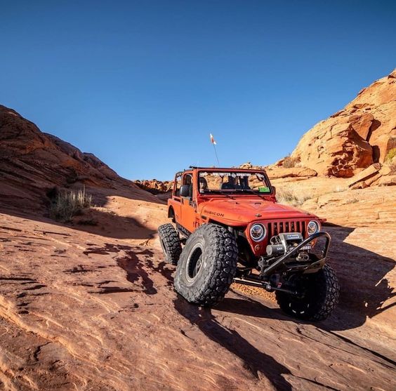 THEJeepMafia's tweet image. Two words...#FridayFlex Top of the mornin&apos; y&apos;all! Time to plan your weekend adventures. Have a great day n&apos; an excellent weekend! Stay safe. Be kind. #jeeplife 🤟