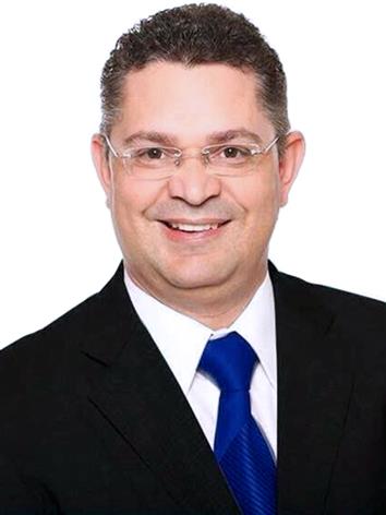 OrestesBrasil's tweet photo. Esse é o pastor evangélico e deputado federal pelo Rio de Janeiro, Solenes Cavalcanti.

O vagabundo que fez a PL do aborto, que poderá destruir a vida de milhares de mulheres, apenas pra "testar" o Lula com o povo evangélico.

Defensor de estuprador, só podia ser pastor! https://t.co/pvccPbnWaM