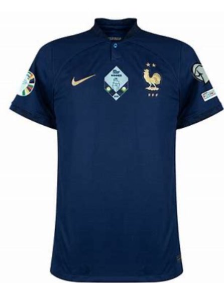 resolu33's tweet photo. #JeuxConcours #euro2024  
RT + FOLLOW -> @SocieteResolu pour gagner maillots, ballons ou autres accessoires officiels de l’Euro 2024 ! 
Tirage au sort le 12/07/2024 !
À vous de jouer 😍⚽️ https://t.co/ezlZOnUCRb