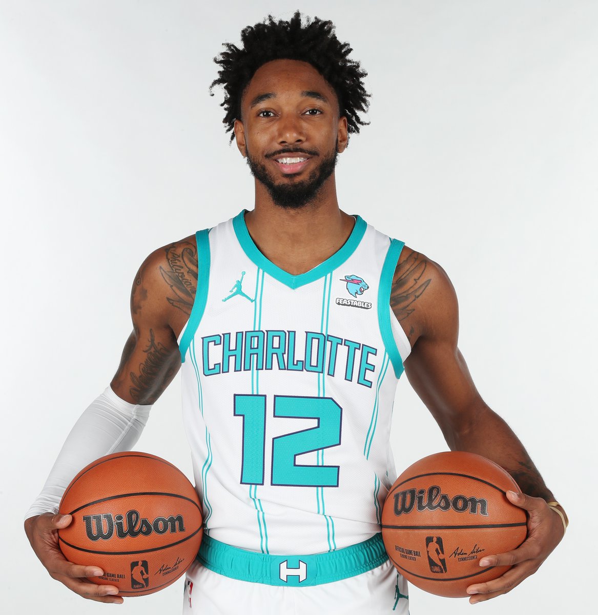 Join us in wishing <a href="/LeakyBlack/">Uno</a> of the @Hornets a HAPPY 25th BIRTHDAY! #NBABDAY