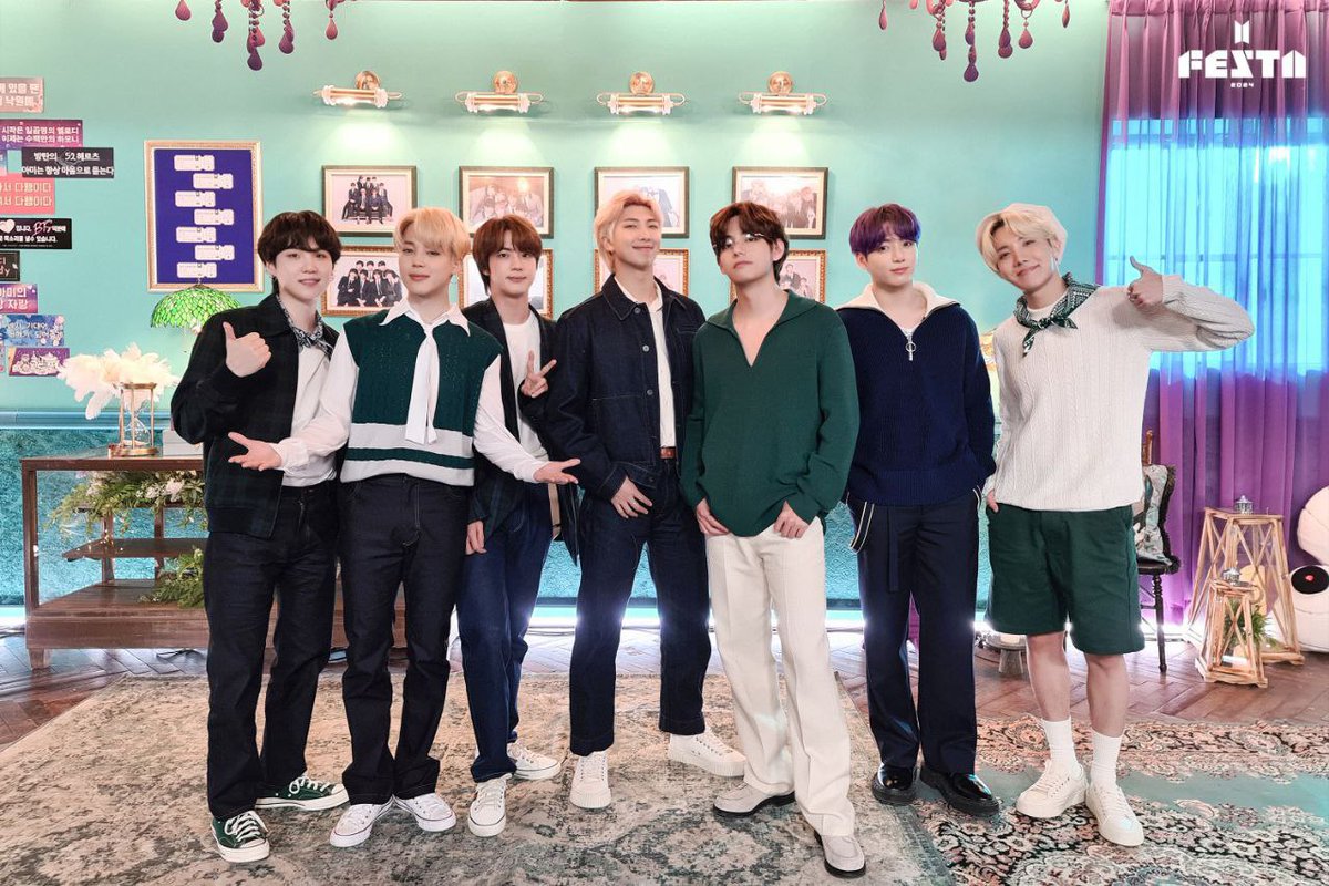 WE LOVE YOU JIN 
WE LOVE YOU BTS
BTS PAVED THE WAY 
ARMYS PRIDE BTS
BTS IS COMING 
JIN JIN JIN
BTS BTS BTS
FOREVER WITH BTS
JIN JIN JIN
THANK YOU JIN
JIN KOREA PRIDE