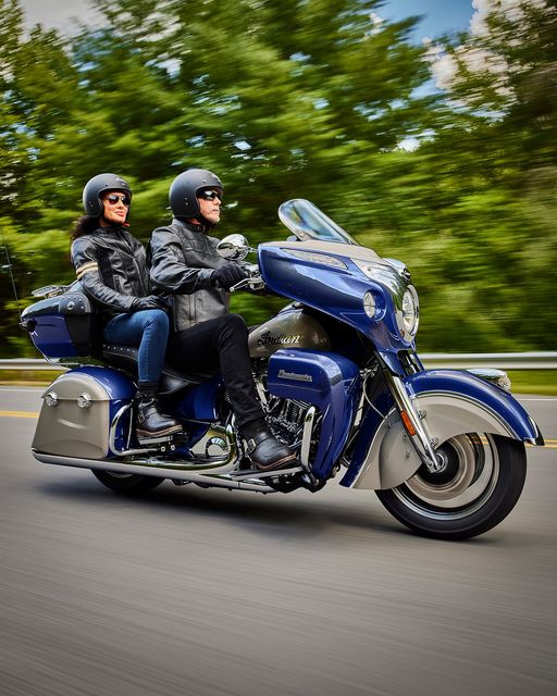 IndianMotorIND's tweet photo. Ride the long haul. No matter how far, the #Roadmaster is equipped to get you there in comfort and style.
Book your demo now
https://t.co/AyPfO8XKoy
-
#indianmotorcycle #indianmotorcycleindia #indianmotorcycle #Roadmaster #Thunderstroke https://t.co/2Xf3AxLSEB