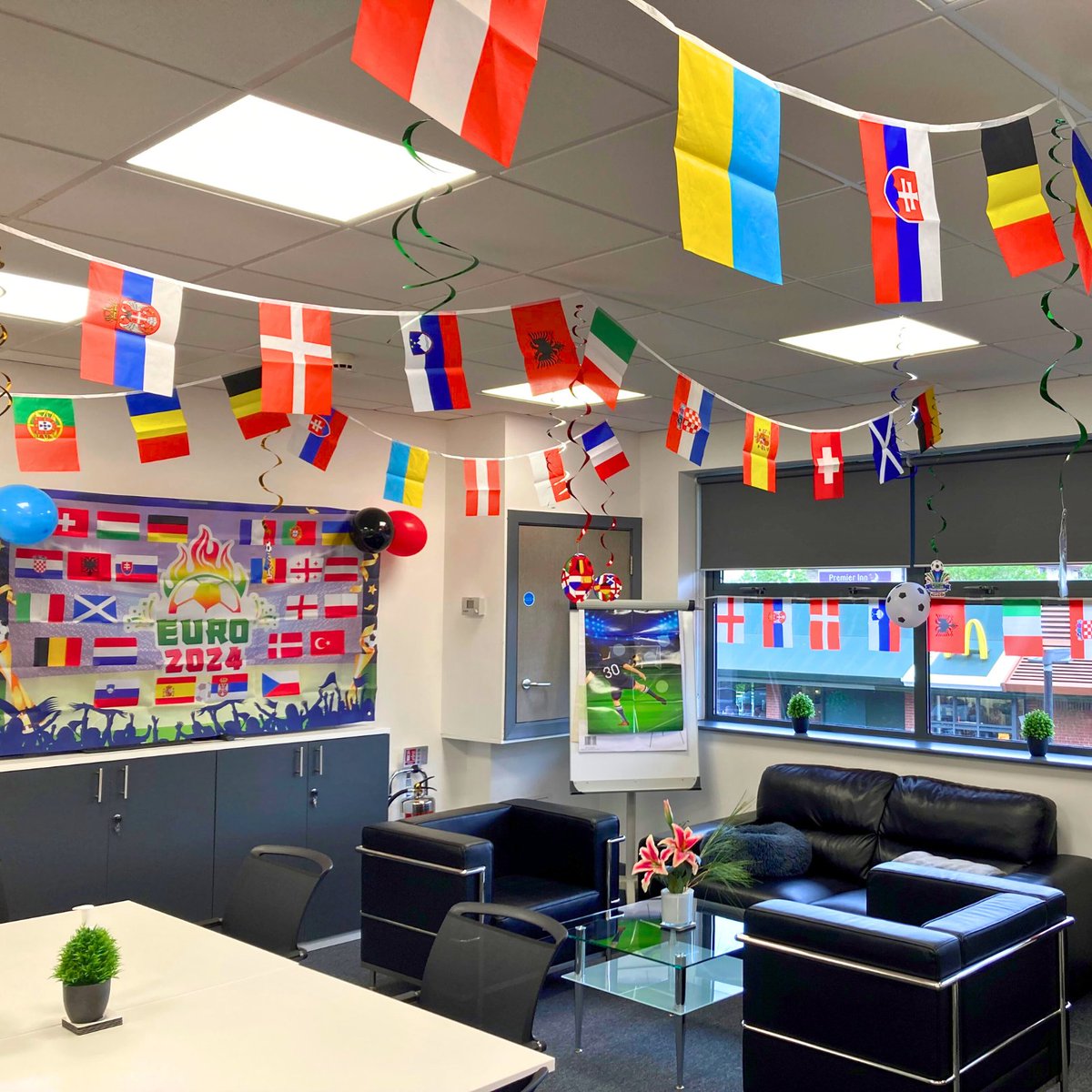 PH_Pipelines's tweet image. We are #Euro2024  ready! ⚽️ Come on England! 🏴󠁧󠁢󠁥󠁮󠁧󠁿

Who do you think will win the tournament? 🏆