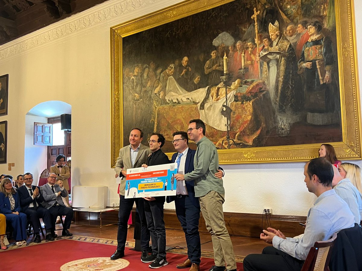 🏆 ¡IberoLam gana el primer premio en el XI Concurso de Emprendimiento de la UGR (<a href="/CanalUGR/">Universidad Granada</a> )!

🌳IberoLam, la futura fábrica de madera técnica estructural del sur de España, ha sido reconocida por su innovación y sostenibilidad. 

👇👇👇👇
life-woodforfuture.eu/la-spin-off-ib… 

#LIFEproject