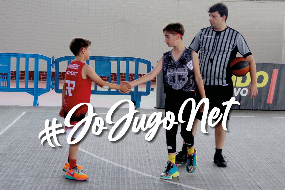 FCBQ's tweet photo. 🏀 Competeix amb esportivitat, respecte i honestedat, tant en la victòria com en la derrota. Practica el #JoJugoNet

✅ Encistellem amb respecte i formem amb valors!

#JoJugoNet @mossos https://t.co/3xLUb3etUh