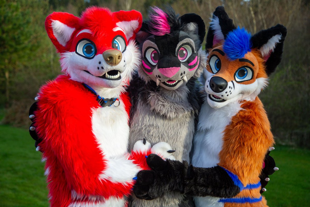 Ponyfox 🔜 Pack Week (@ponyfoxx) on Twitter photo One, two, triple fluff 🥰
#FursuitsFriday
📷 <a href="/the_Wux/">Wux</a>
🐾 <a href="/SiriusBlur/">Sirius the 🐶 🔜 🇩🇰</a> <a href="/MeekoTooth/">Meeko 🔜 FWA</a>
✂️ <a href="/AlphaDogsStudio/">Alpha Dogs</a> One, two, triple fluff 🥰
#FursuitsFriday
📷 <a href="/the_Wux/">Wux</a>
🐾 <a href="/SiriusBlur/">Sirius the 🐶 🔜 🇩🇰</a> <a href="/MeekoTooth/">Meeko 🔜 FWA</a>
✂️ <a href="/AlphaDogsStudio/">Alpha Dogs</a>
