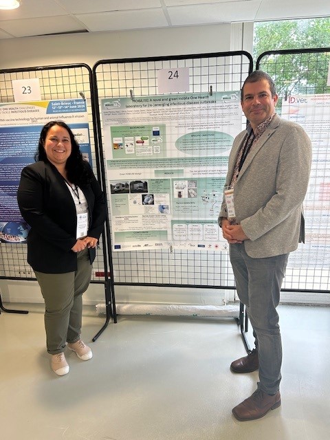 #MOBILISE partners participated at the #OneHealth Symposium in Saint-Brieuc, France! 🦠 Aryse Martins Melo (BNITM) and Georg Duscher (AGES) presented groundbreaking research on infectious diseases and #pandemic response.👏🤝 

More info on our blog: mobilise-lab.eu/2024/06/14/mob…