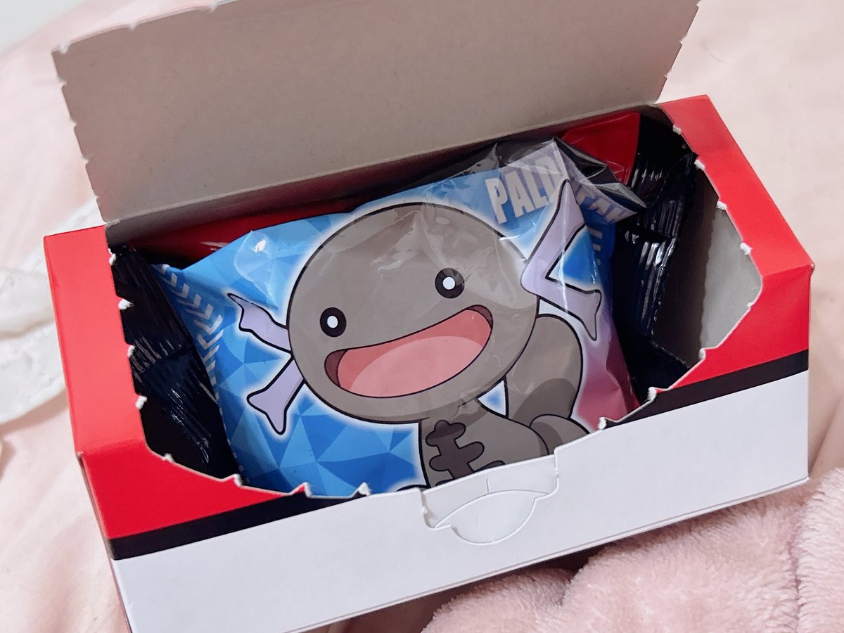 現在的居然打開變得這麼可愛..
不知道有沒有打開是皮卡丘的
我一定融化(*´ω｀*)