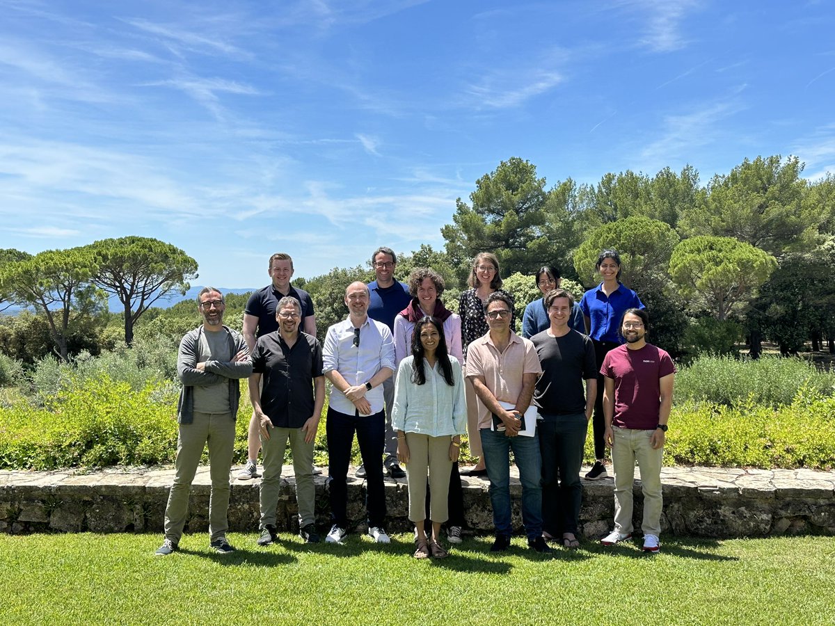 virtual_embryo's tweet image. Great scientific discussions and insightful perspectives across biology &amp;amp; AI at the Fondation des Treilles, with wonderful colleagues @VirginieUhlmann @KrishnaswamyLab @MOSAICgroup1 @loicaroyer @ky396 @decbaycomp @will_prew @desi_ramram @martweig V. Vitelli, H. Isambert, C. He