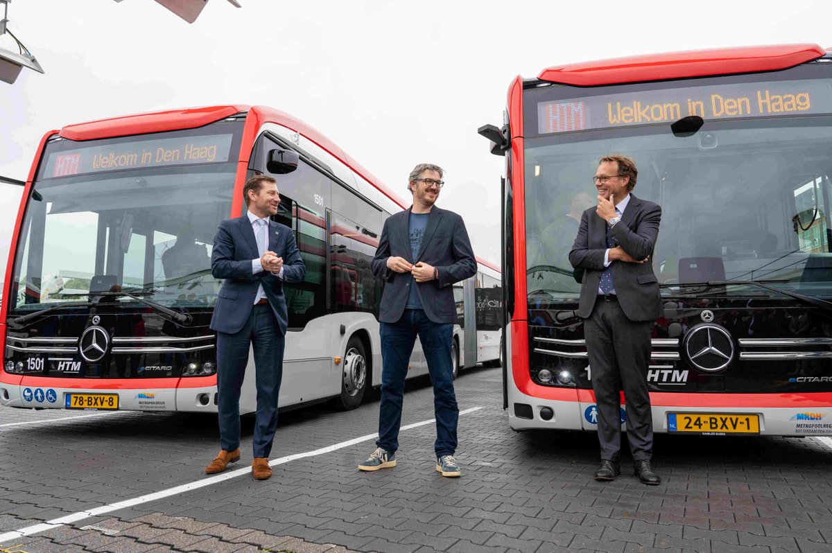 HTM presenteerde de nieuwe e-bussen. Jeffrey Keus: “Felicitaties voor de HTM. Deze prachtige e-bussen zijn toegankelijk, duurzaam en stil”. Mooie stap op weg naar duurzaam OV in onze regio. Met de OV-bedrijven maakte MRDH de afspraak dat in 2030 alleen zero-emissiebussen rijden.