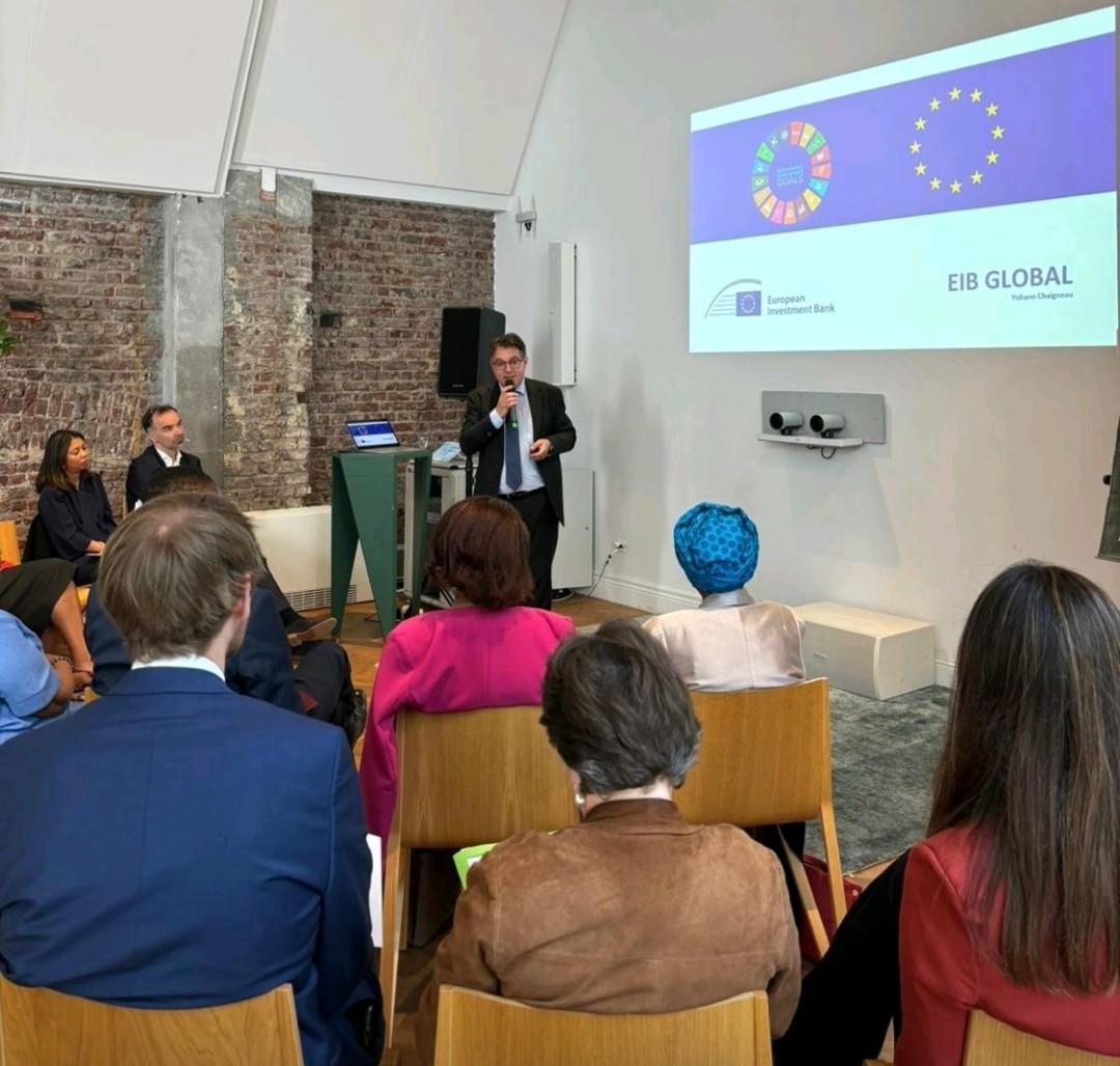AfricaEuropeFdn's tweet photo. 🤝Great conversations at the Diplomatic Breakfast Roundtable, bringing diplomats, EU institutions, and the private sector to look at the Global Gateway Investment Package and how it boosts the Africa-Europe Value Chains.

💡Find out More ➡️ https://t.co/34aiD6fZAY https://t.co/BoeG5Wa3eG