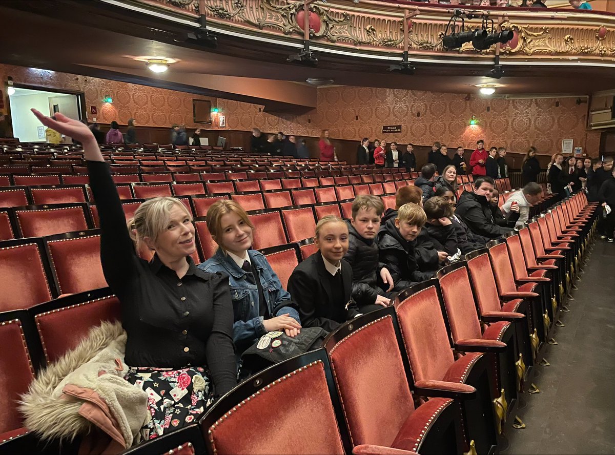 StAndrewsAcadLIBRARY tweet media