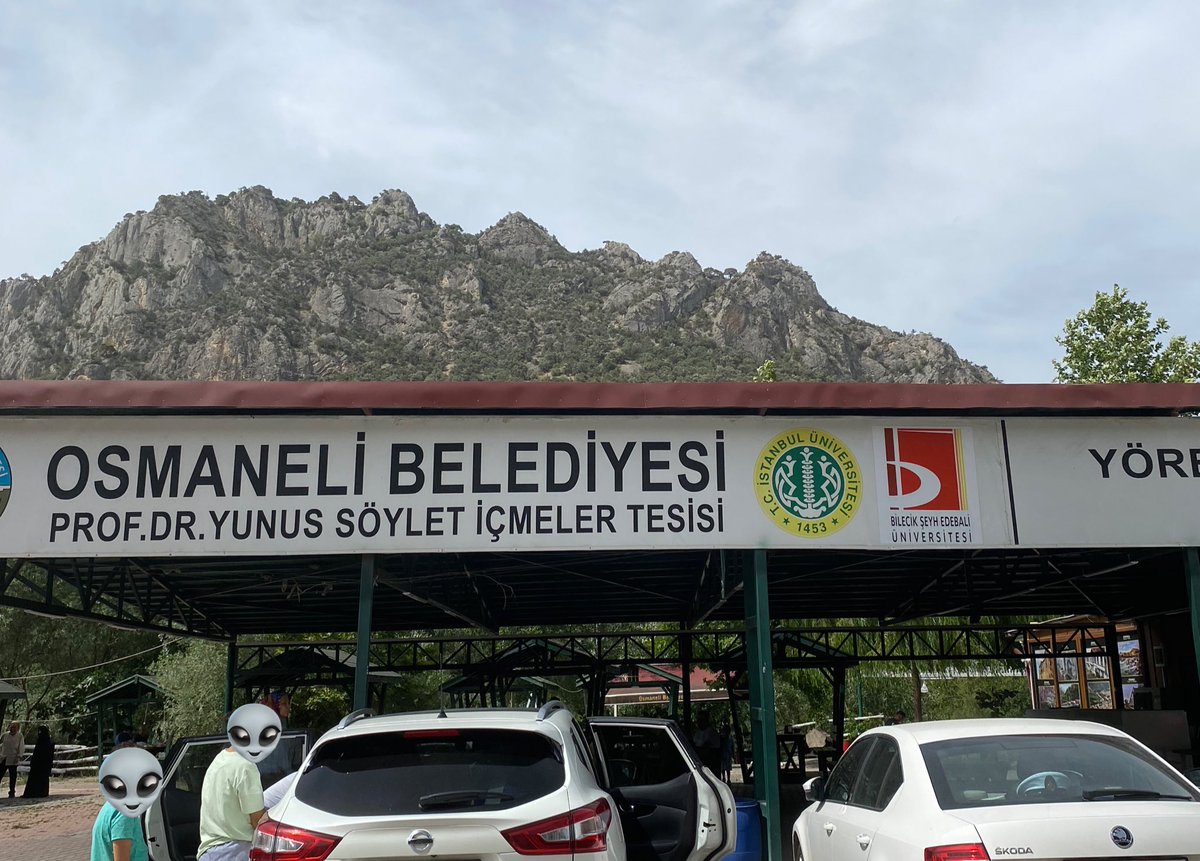 Memlekette bile peşini bırakmayan iü logosu gerçek değil ve sana zarar veremez