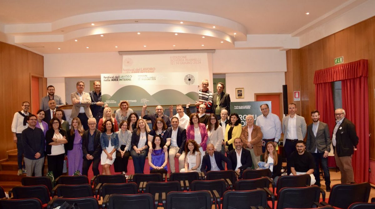 Si chiude così la seconda edizione del Festival del Lavoro nelle Aree Interne. 
Dall’Appennino una Comunità in cammino per superare l’internità. 🤩

#FondazioneAppennino 
<a href="/rubbettinobooks/">Rubbettino Editore</a> 
<a href="/respro_/">RESpro</a>