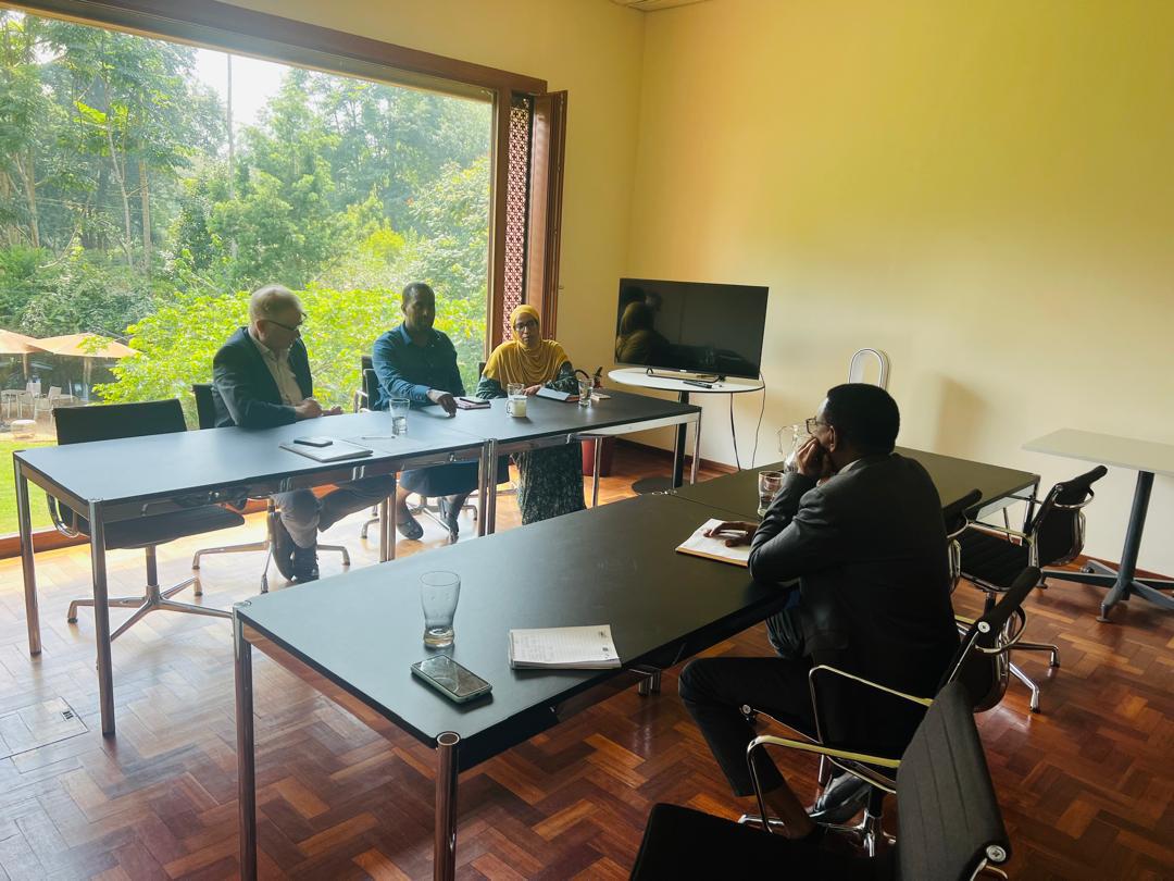 climate42101's tweet photo. MoECC-SWS Minister Dini Haji meets with #Zeituna from @SwissEmbassyKE and #FrankBertel from International Cooperation,Addressing the environment and climate change SWS in Somalia's. efforts for collaborationandpartnership that areexchanged to strengthen institutional capability. https://t.co/yni8vC63t3