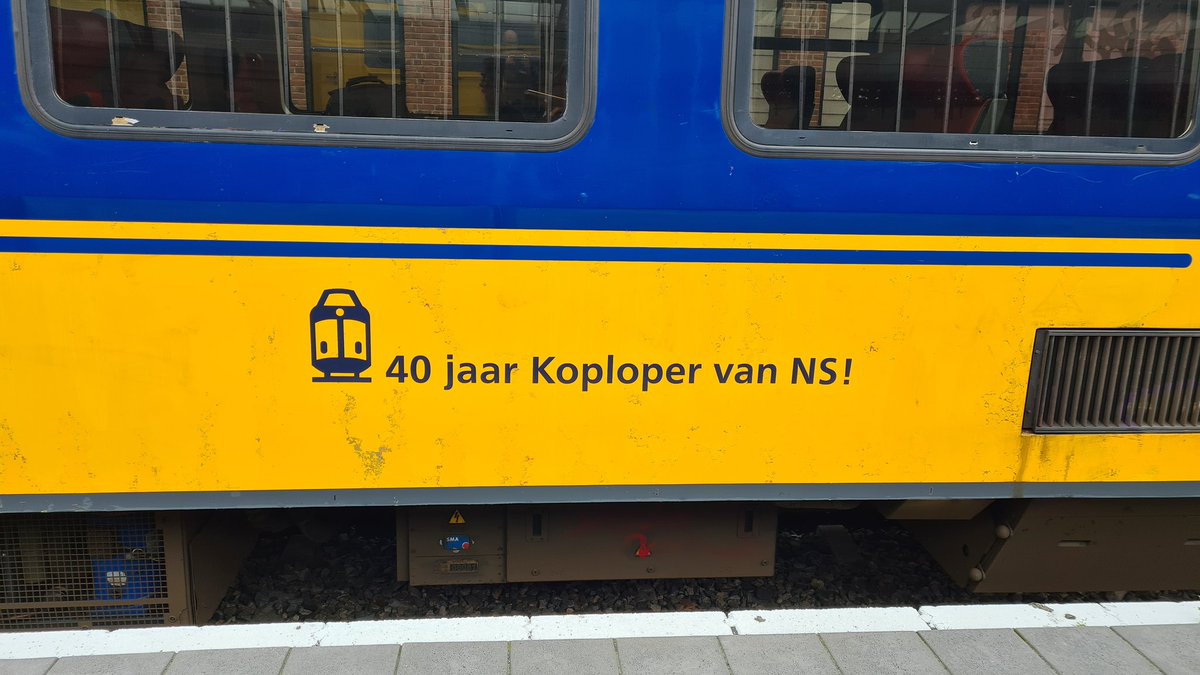 TreinenwebNLred's tweet photo. De Koploper 4011 is vanmorgen aangekomen op Utrecht Maliebaan en officieel overgedragen aan Het Spoorwegmuseum. 
Later vandaag meer op @TreinenwebNL https://t.co/kIxOqHspoO