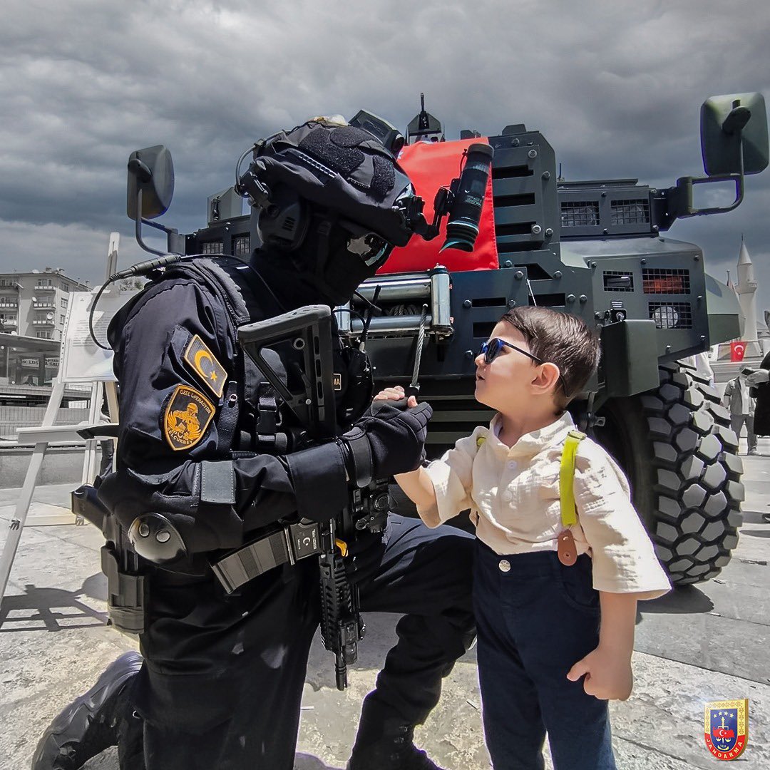 TTAgrup's tweet photo. Jandarma Teşkilatı, 185 yaşında! 🇹🇷 https://t.co/53d9Q9zNAi