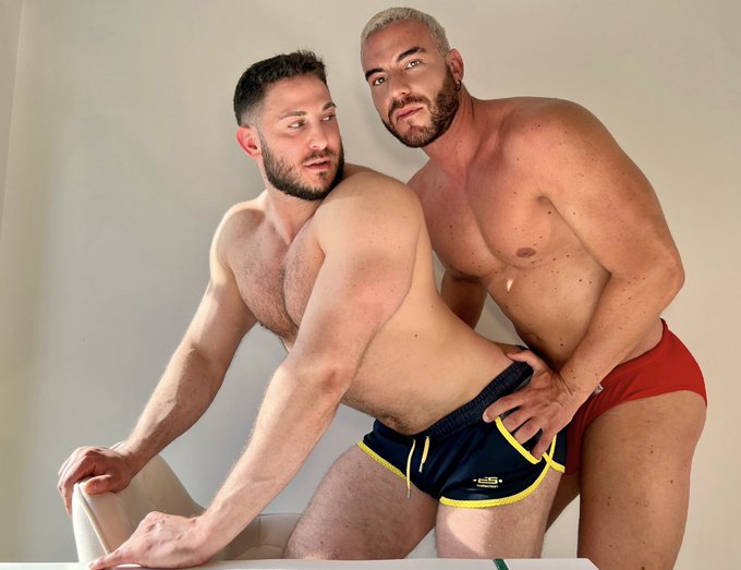 https://t.co/KdTjLDpFcM  NEW HOT CONTENT WITH @TheRealAlexPalm   @GayAmateursProd https://t.co/0AXuo<a href="/tag/summervibes"class="tags"><span>#summervibes</span></a>