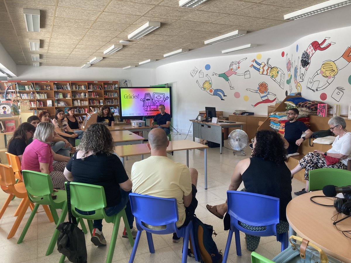 equitatorg's tweet image. Biblioruta dels Premis Biblioteca Escolar per la Biblioteca de l'Institut Menéndez y Pelayo, de l'@IEDMangrane i @RosaSensat.

Gràcies per formar part d'un projecte que reactiva i enriqueix un espai educatiu imprescindible per als infants!🫱🏻‍🫲🏽 #BiblioTech

➕bibliotech.cat