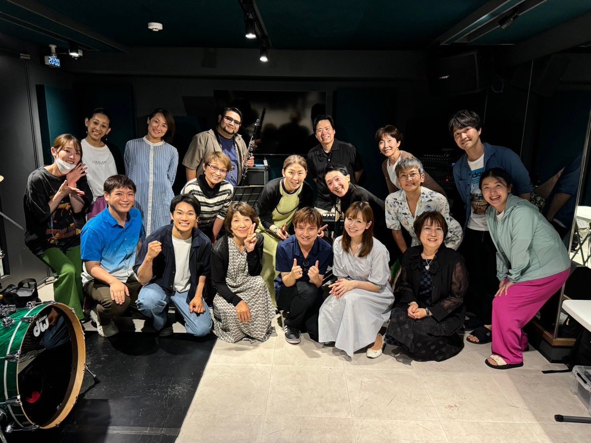 taketakemusical's tweet photo. #迷子 バンド合わせdayでした🎹🎷
#Mpink ぶりの和音さんのピアノと、
今回初めてご一緒する大内さんのリード(持ち替えてらっしゃいました😳)から沢山のエネルギーと新たなヒントをいただき、お二方の演奏に相応しい歌を歌えるよう精進しようと改めて思ったひと時でした☺️豪華なお写真を添えて♪ https://t.co/ia0LQojPZK