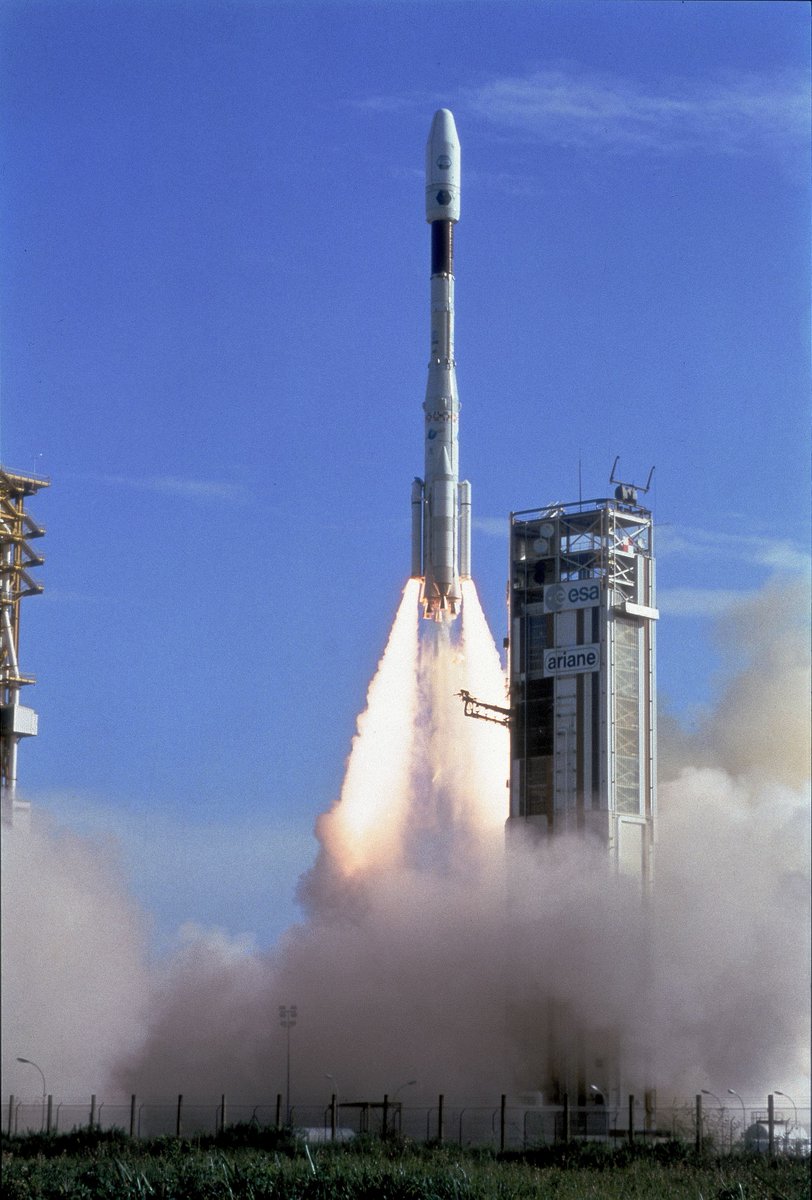 ESA_History's tweet image. #OTD 15 June 1988, 1st launch of #Ariane4 from @EuropeSpacePort in Kourou, becoming the ‘workhorse’ of the European launcher family at the time.  Flight V22 lofted Amsat III &amp;amp; #Meteosat 3 into orbit
🛰️🛰️🚀
@ESA_EO @ESA_transport@Arianespace @CNES @AMSAT
🔗 esa.int/Enabling_Suppo…