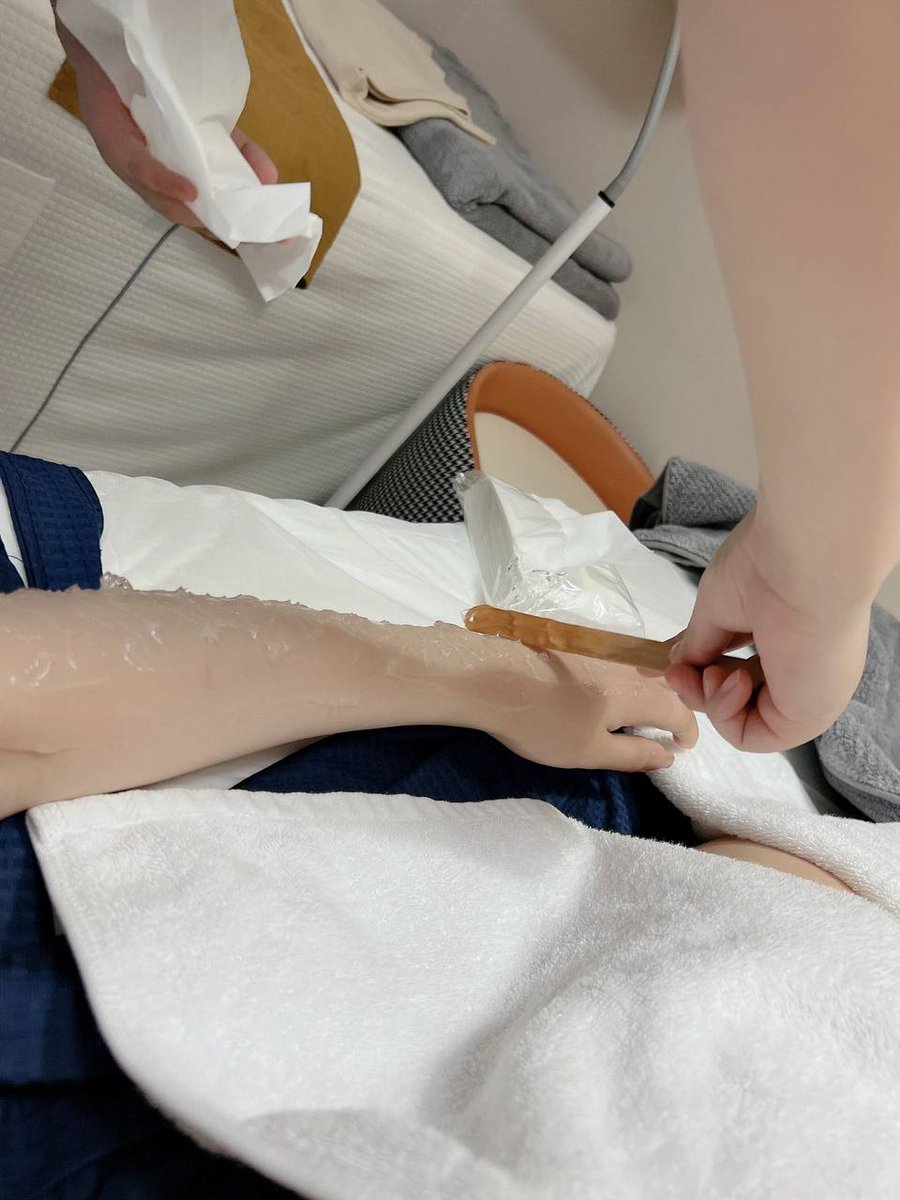 FranchesLim's tweet image. Today I did my skin care. Every girl likes to have beautiful skin and beauty. Lol