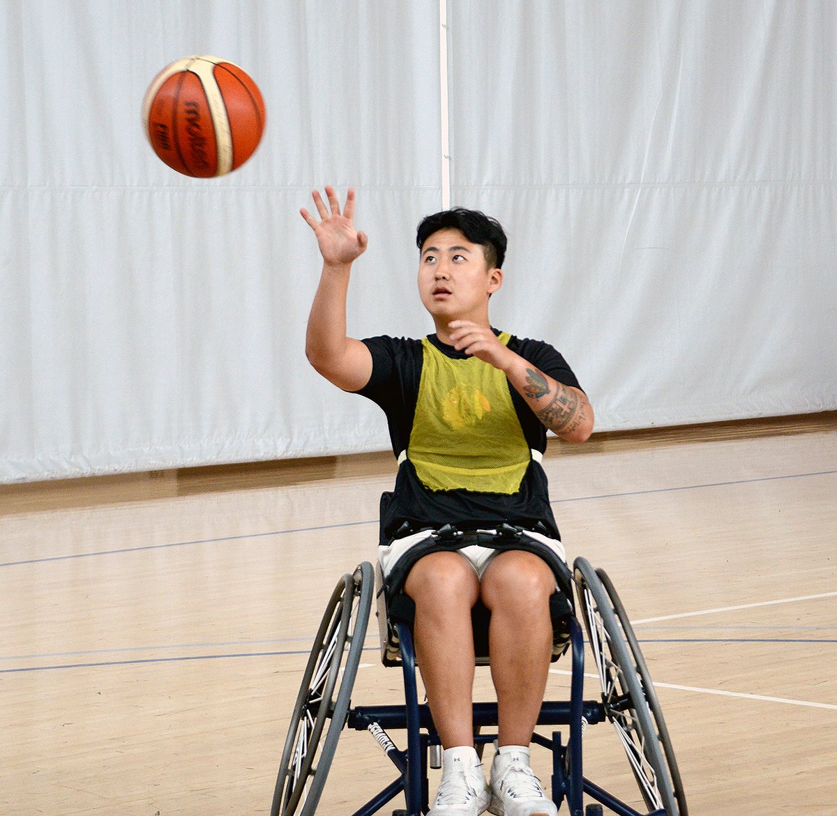 NTAG Southwest (@nrd_sandiego) on Twitter photo #SanDiego resident to compete for #TeamNavy in #WarriorGamesChallenge 2024
MMN3 Isaac Cho
He will compete in archery, shooting, swimming and wheelchair basketball.
navyoutreach.blogspot.com/2024/06/san-di…
#NavyWoundedWarrior #ForgedByTheSea #AmericasNavy <a href="/USNavy/">U.S. Navy</a> <a href="/NETC_HQ/">Naval Education and Training Command</a> #Motivation #Dedication #SanDiego resident to compete for #TeamNavy in #WarriorGamesChallenge 2024
MMN3 Isaac Cho
He will compete in archery, shooting, swimming and wheelchair basketball.
navyoutreach.blogspot.com/2024/06/san-di…
#NavyWoundedWarrior #ForgedByTheSea #AmericasNavy <a href="/USNavy/">U.S. Navy</a> <a href="/NETC_HQ/">Naval Education and Training Command</a> #Motivation #Dedication