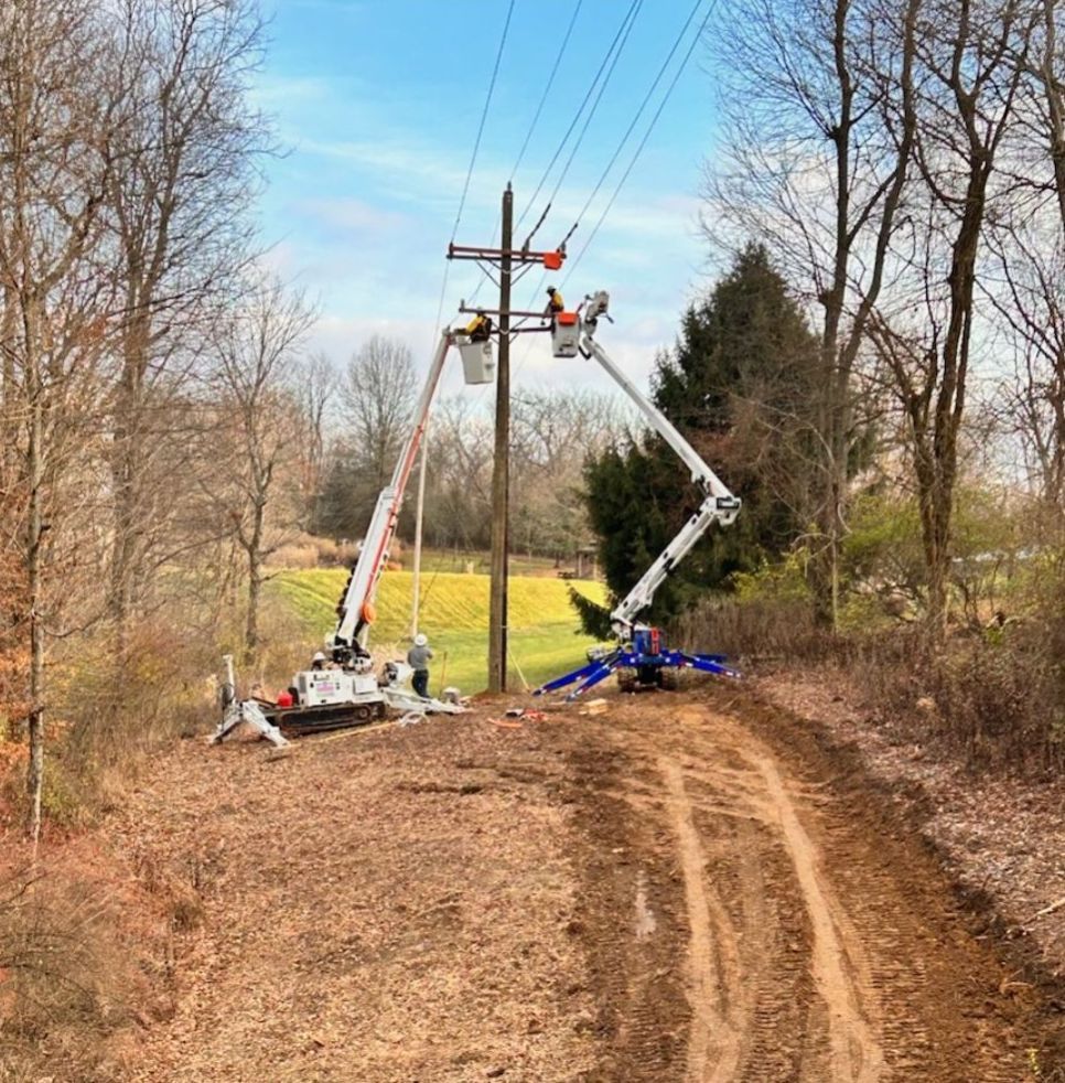 bevins_co's tweet photo. repost: @TallmanEquipment
·
This week our #FeaturedPhoto was submitted by Dalton Watts!
🔗 Submit your own photos here 👉 https://t.co/P8SvjkEqZv
#tallmanequipment #lineman #linemen #linejunk #lineworkdaily #linelifedaily #journeymanlineman https://t.co/eEj6GhMbHe