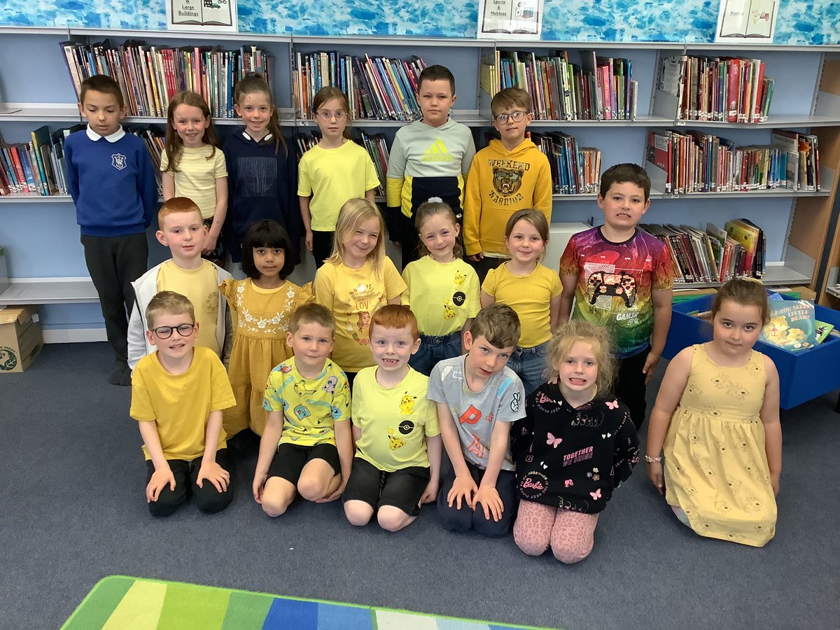 P3_2LWPS's tweet photo. Go Yellow Day in support of Strathcarron Hospice. Thanks for all the donations βΊοΈ #BEEYELLOW π https://t.co/FZ1zfhG7Af