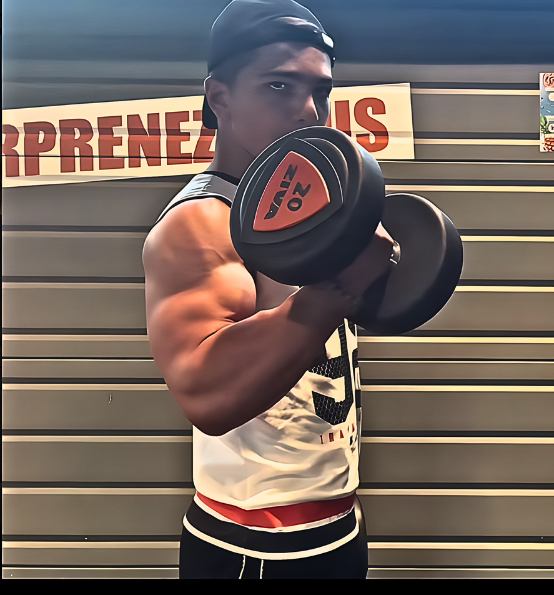 92mighty92's tweet photo. Just sharing some sweet biceps I've found recently! #Biceps #Flex #DoubleBiceps #DoubleBi #DoubleBis #TeenBiceps #Muscle #BigArms #Flexing #MuscleGuys #Muscular #FlexFiday https://t.co/DdSaVE2abx