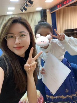 SavioPontes3's tweet photo. 女人需要男人的滋润才能更美丽，而最好的滋润则是让精液灌满子宫，有想注��维维老师子宫的哥哥吗？私信给我看看吧（25以下勿扰） https://t.co/IGH8fd1nOB