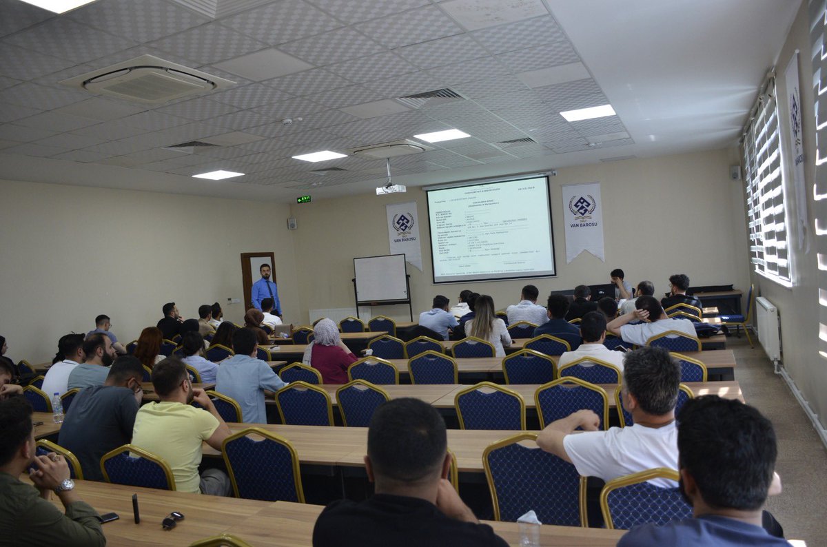 Van Barosu Sürekli Eğitim Merkezi tarafından düzenlenen “ İnfaz Hukuku “ Eğitim Semineri, Av. Hakan İNAN’ın katılımıyla gerçekleştirilmiştir.

Kendilerine teşekkür ederiz.