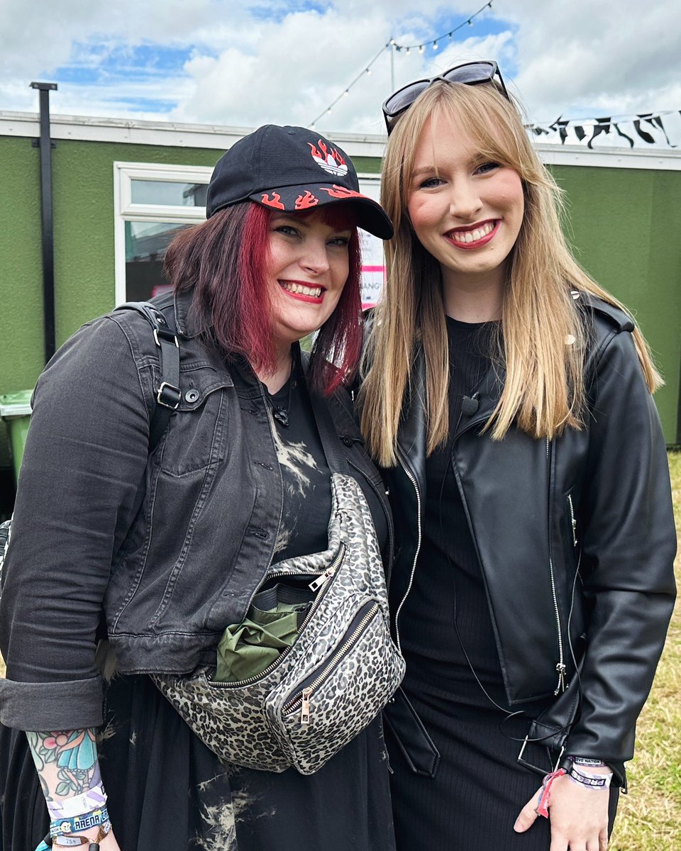 Emma Snow tweet media