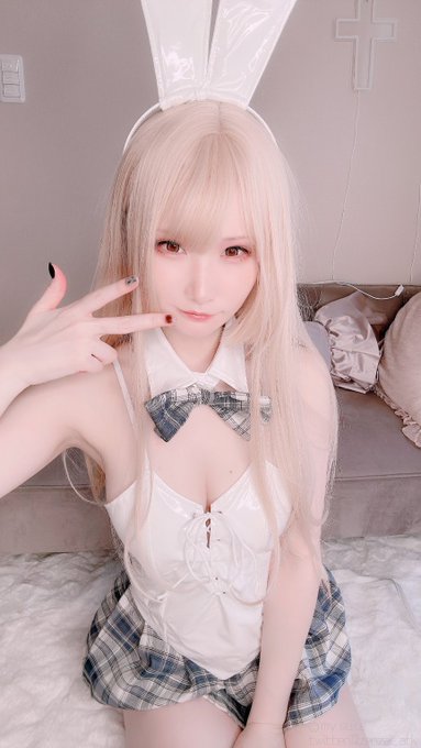 Twitterのコスプレ画像32