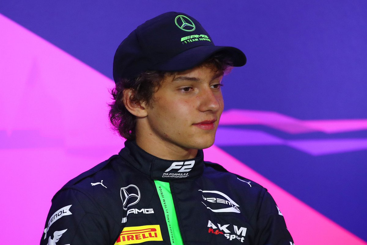 🚨ÚLTIMA HORA | La FIA reduce de 18 a 17 años la edad mínima para obtener la superlicencia de F1.

⚫️Antonelli no tendría que esperar a ser mayor de edad para subir a la categoría reina.

ℹ️[<a href="/Motorsport/">Motorsport.com</a>]
